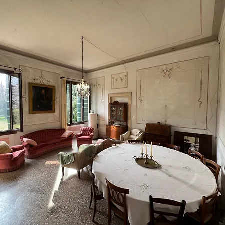 빌라 Country Mansion 8500squarefeet San Pietro Viminario
