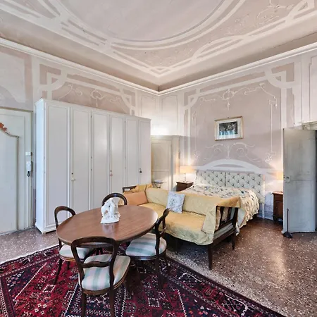 Country Mansion 8500squarefeet * San Pietro Viminario